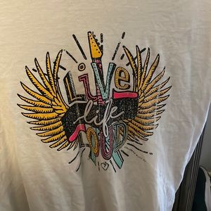 destressed white “LIVE LIFE LOUD” tee